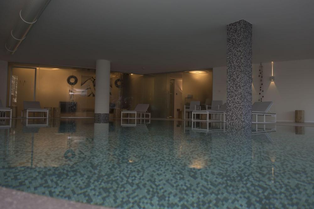 Hotel White Angel 4*